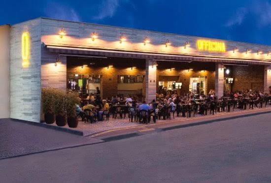 Casa Quintal Bueno! 5 Quartos Com Ar Split E Internet Ultra! Perto Do Melhor De Goiania! Marista Parques Areiao E Vaca Brava Hospital Premium Mater Dei Blue Fit Perdomo Goiania Shopping! Ngoại thất bức ảnh