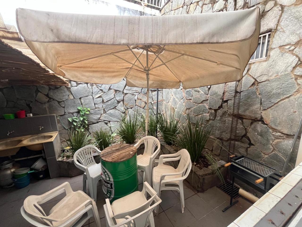 Casa Quintal Bueno! 5 Quartos Com Ar Split E Internet Ultra! Perto Do Melhor De Goiania! Marista Parques Areiao E Vaca Brava Hospital Premium Mater Dei Blue Fit Perdomo Goiania Shopping! Ngoại thất bức ảnh