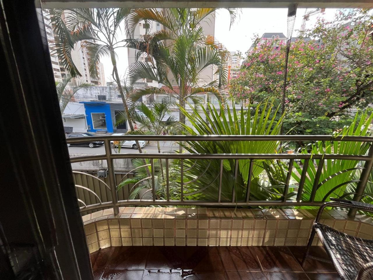 Casa Quintal Bueno! 5 Quartos Com Ar Split E Internet Ultra! Perto Do Melhor De Goiania! Marista Parques Areiao E Vaca Brava Hospital Premium Mater Dei Blue Fit Perdomo Goiania Shopping! Ngoại thất bức ảnh