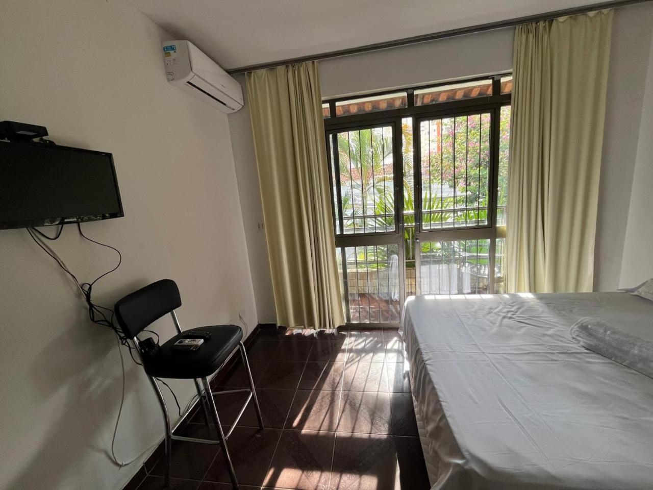 Casa Quintal Bueno! 5 Quartos Com Ar Split E Internet Ultra! Perto Do Melhor De Goiania! Marista Parques Areiao E Vaca Brava Hospital Premium Mater Dei Blue Fit Perdomo Goiania Shopping! Ngoại thất bức ảnh